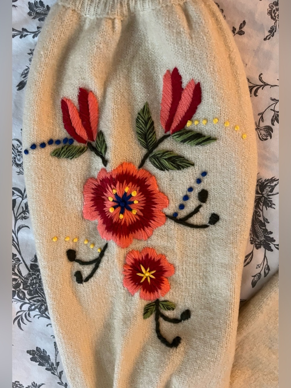 Anthropologie Harlyn Gardenstripe Embroidered Pullover size Large - Picture 8 of 13